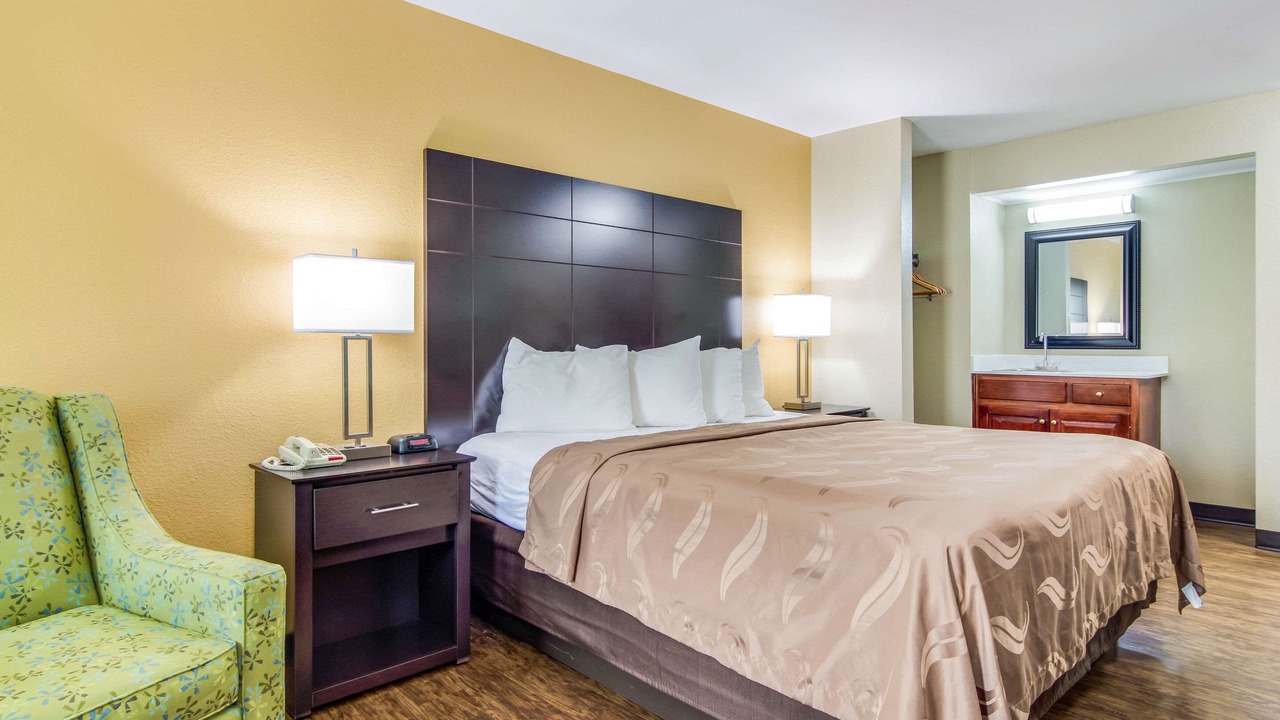 Photo of Bedroom in Canton