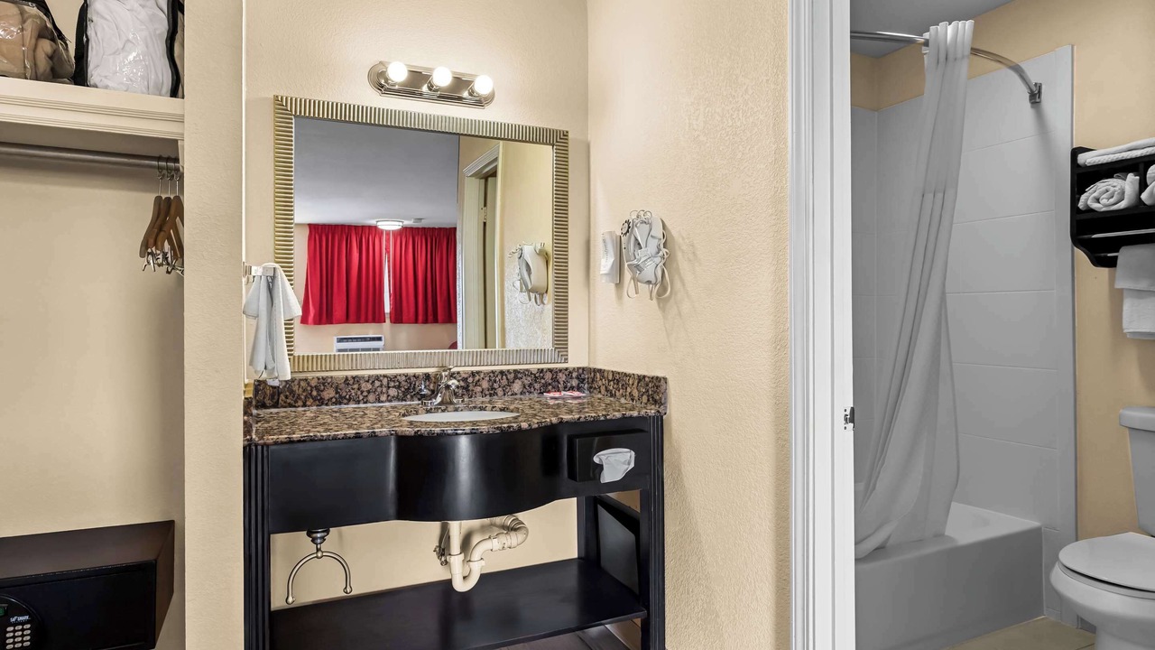 Photo of Bedroom in Santa Rosa