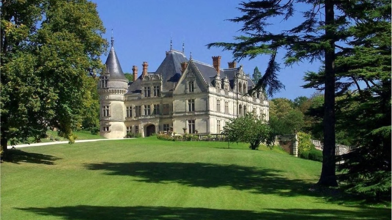 Photo of Buildings in Montlouis-sur-Loire