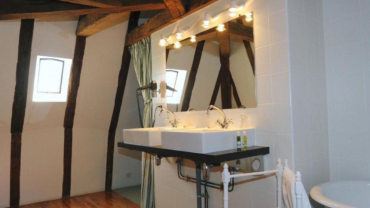 Photo of Bathroom in Montlouis-sur-Loire