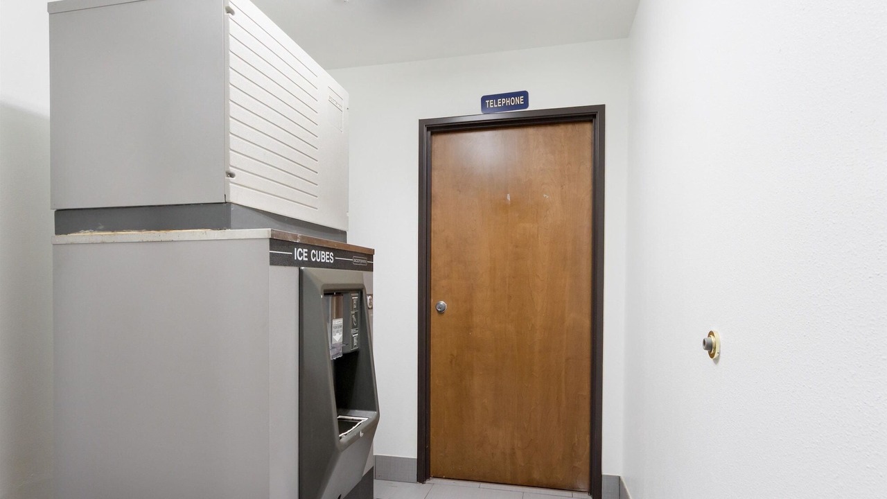 Photo of Bedroom in Lake Highlands