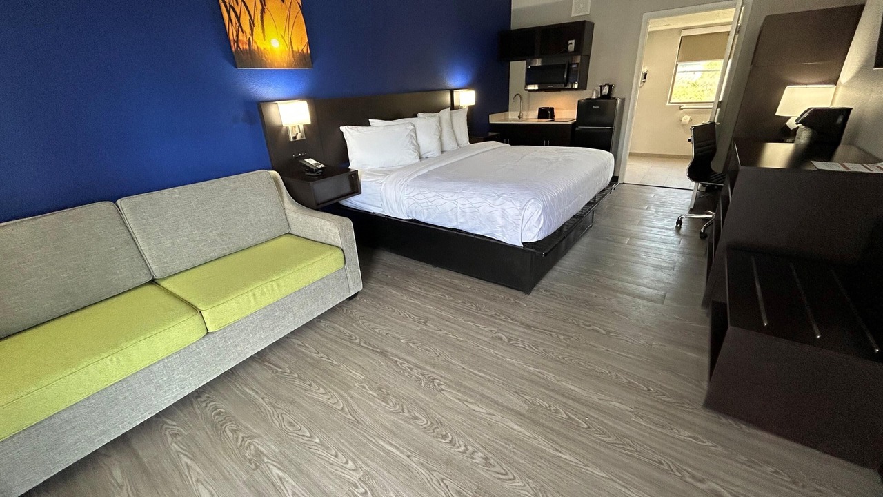 Photo of Bedroom in Rowland