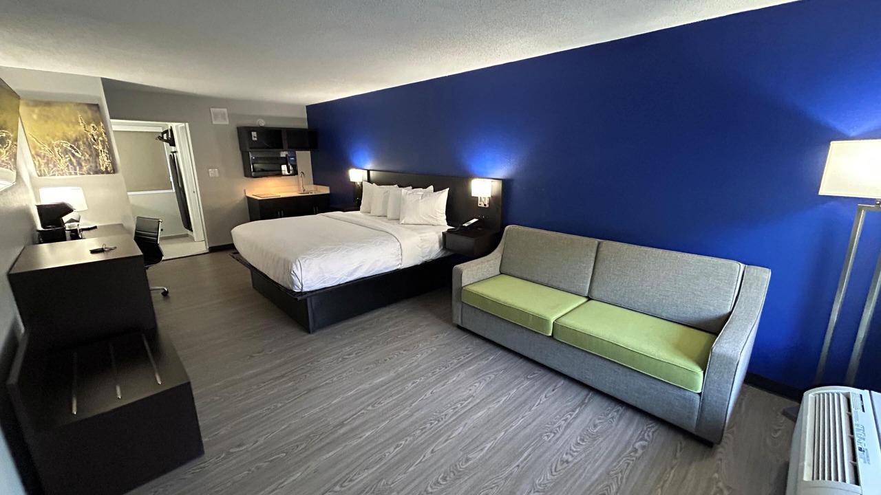 Photo of Bedroom in Rowland