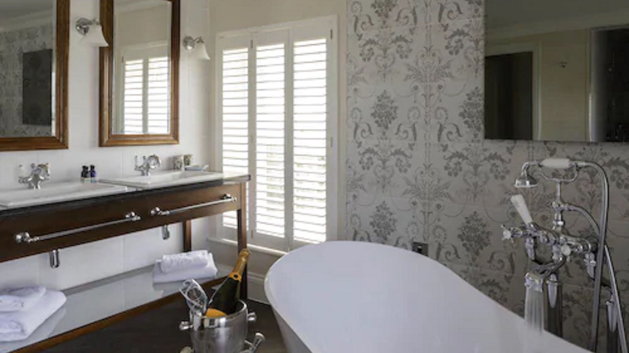 Photo of Bathroom in Tewkesbury