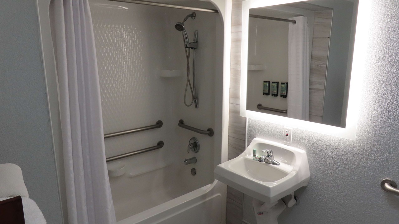 Photo of Bathroom in Childress
