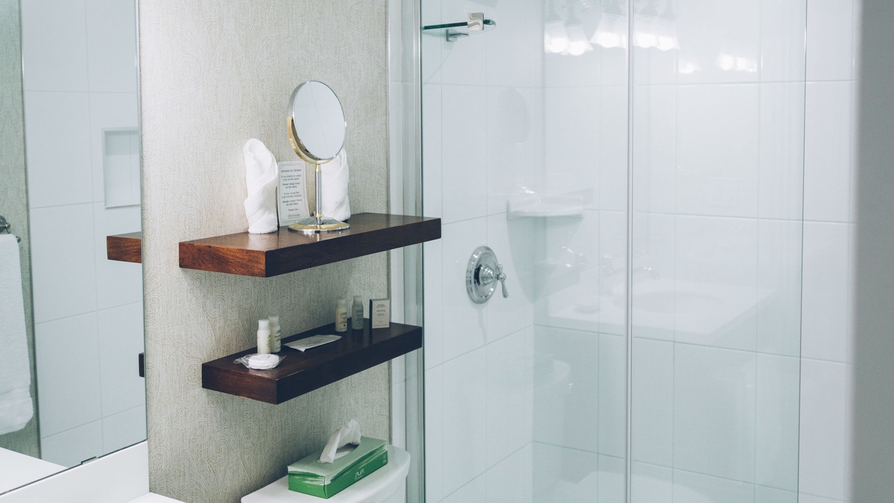 Photo of Bathroom in Queens Square