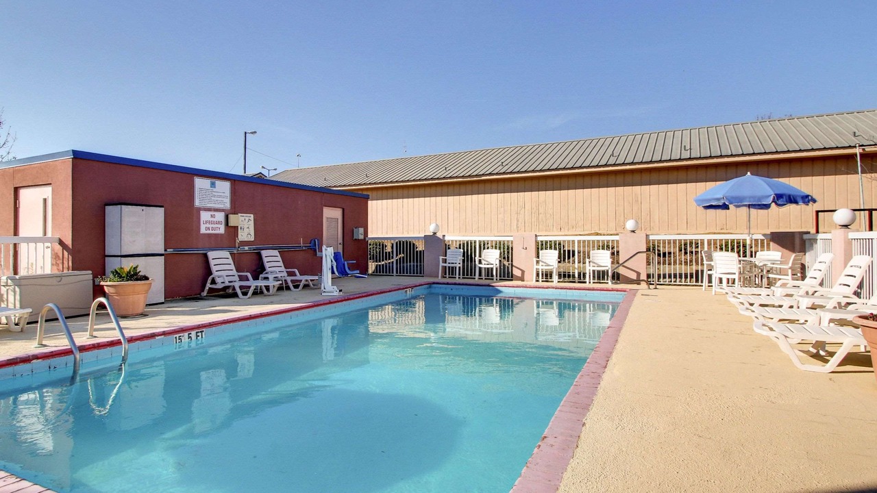 Photo of Outdoor in Brookhaven