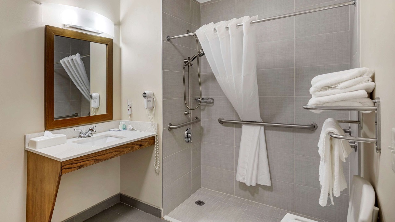 Photo of Bathroom in Seneca