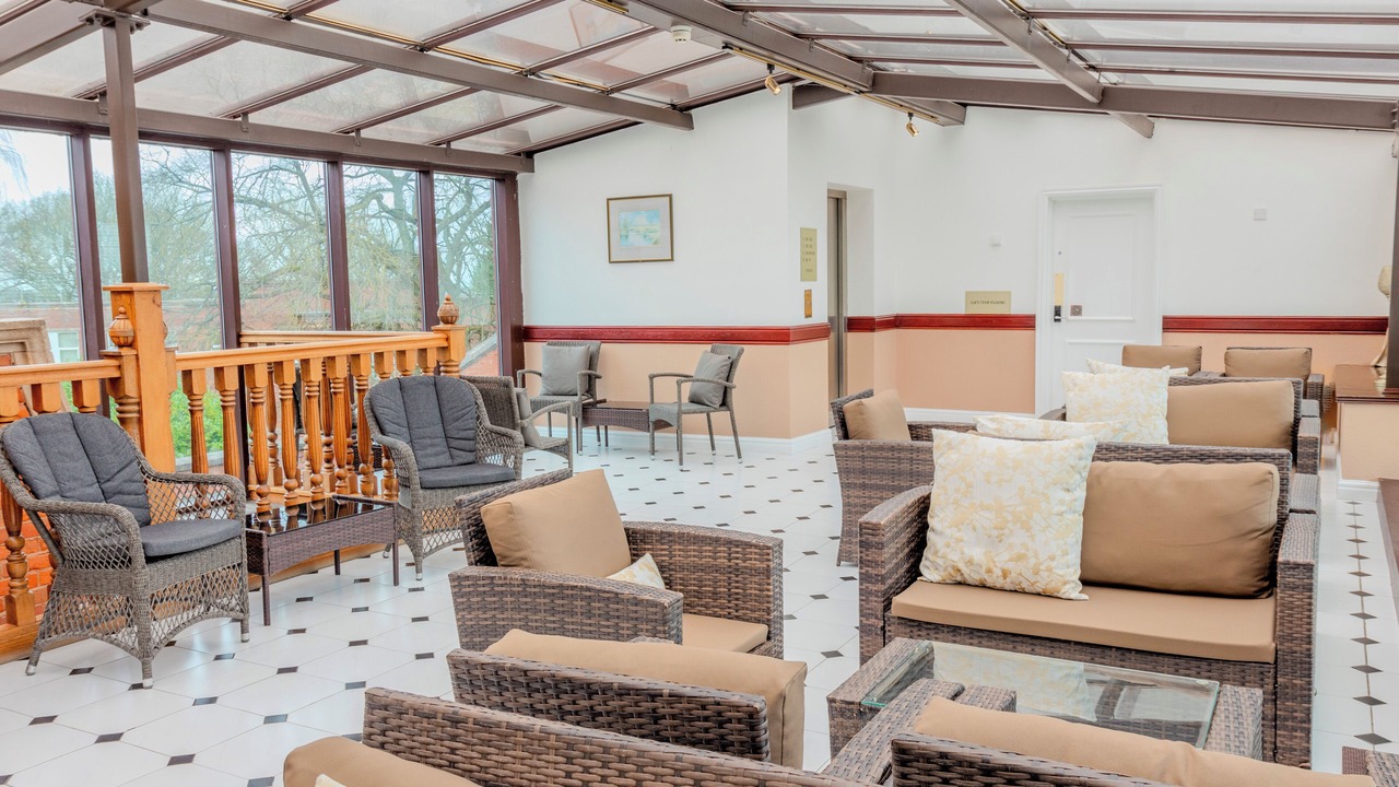 Photo of Others in Market Bosworth