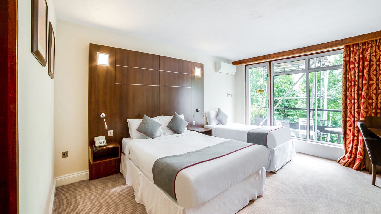 Photo of Bedroom in Reigate