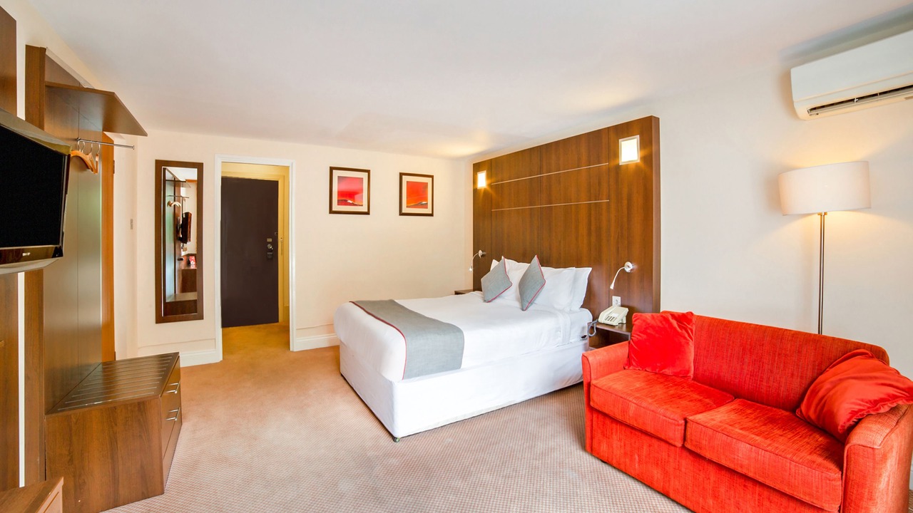 Photo of Bedroom in Reigate