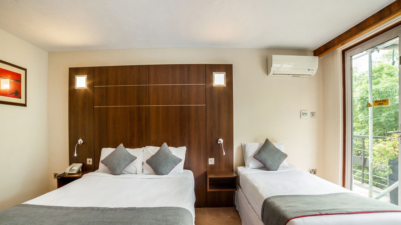 Photo of Bedroom in Reigate