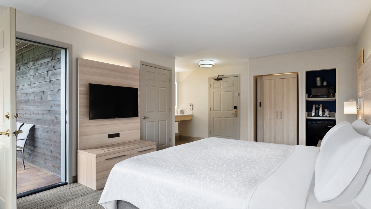 Photo of Bedroom in Fort Bragg