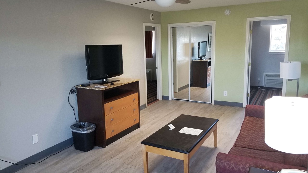 Photo of Bedroom in Cottage Line