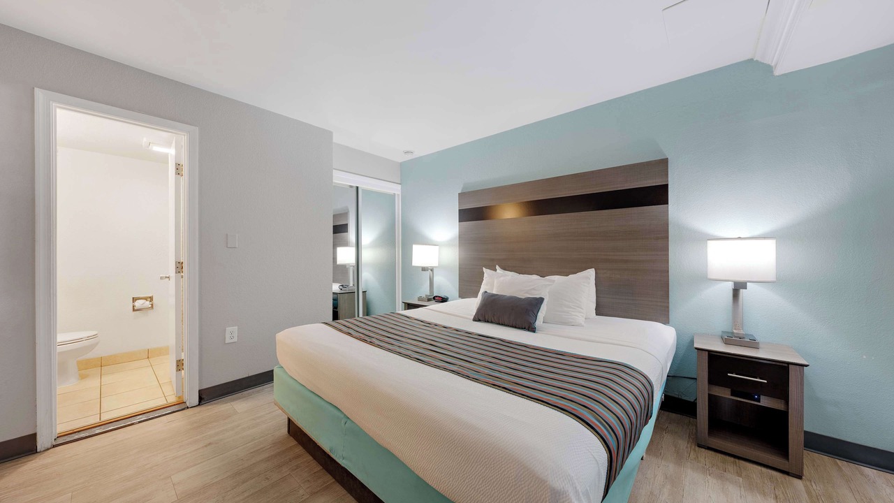 Photo of Bedroom in Cottage Line