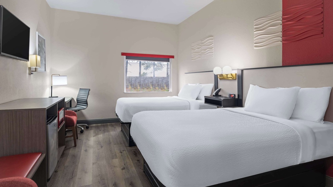 Photo of Bedroom in Locust Grove