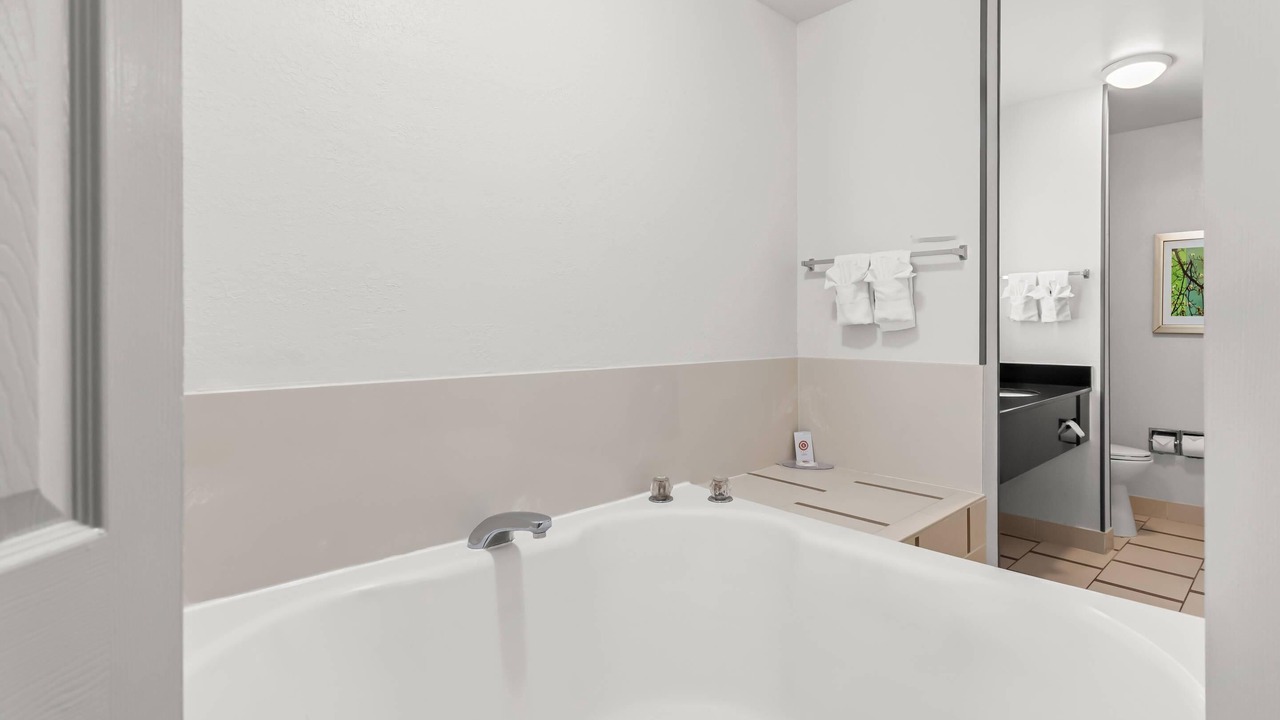 Photo of Bedroom in Berea