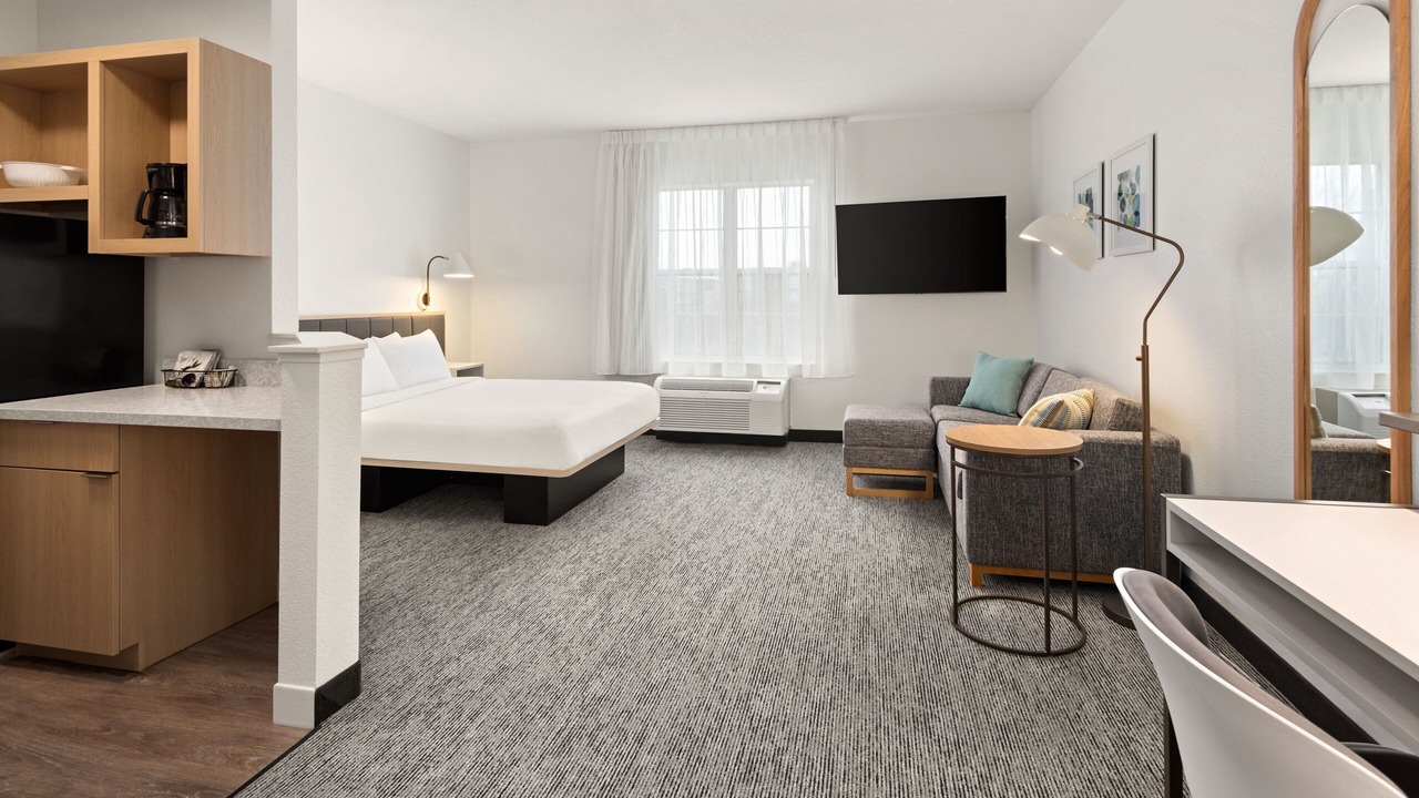 Photo of Bedroom in Lombard