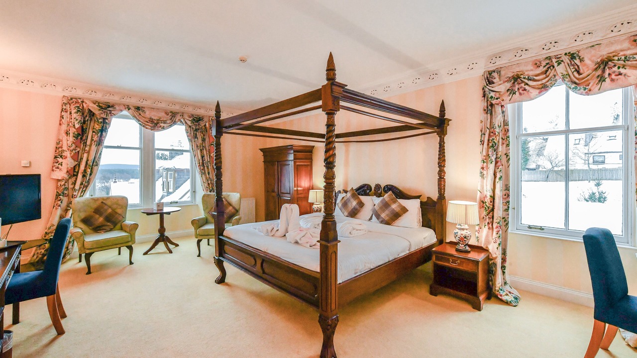 Photo of Others in Boat of Garten