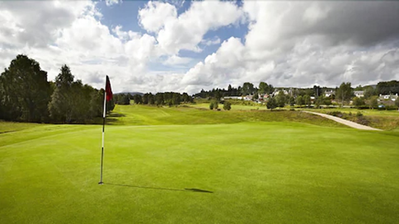 Photo of Others in Boat of Garten