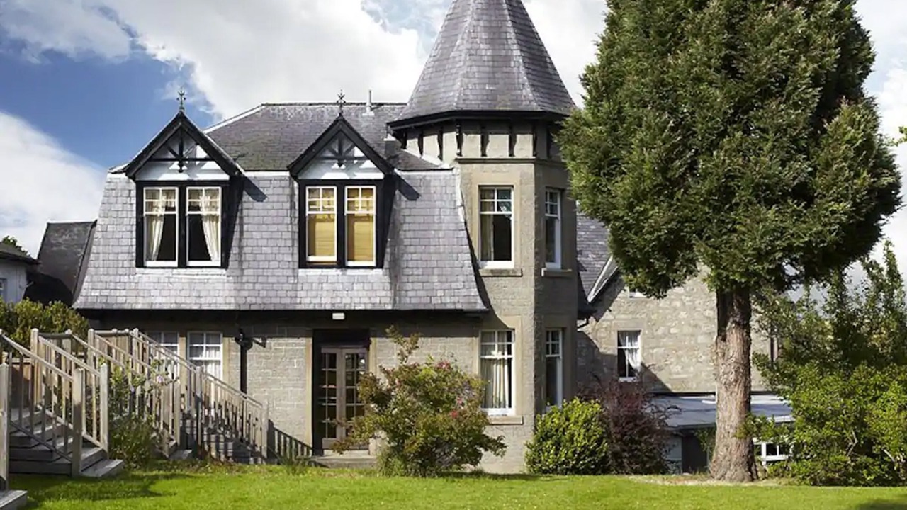 Photo of Buildings in Boat of Garten