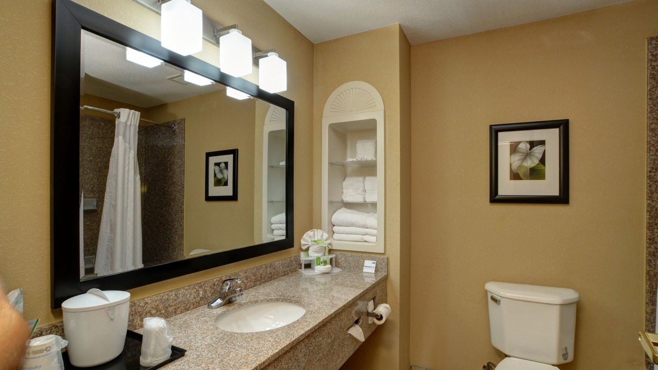 Photo of Bathroom in Midwest City