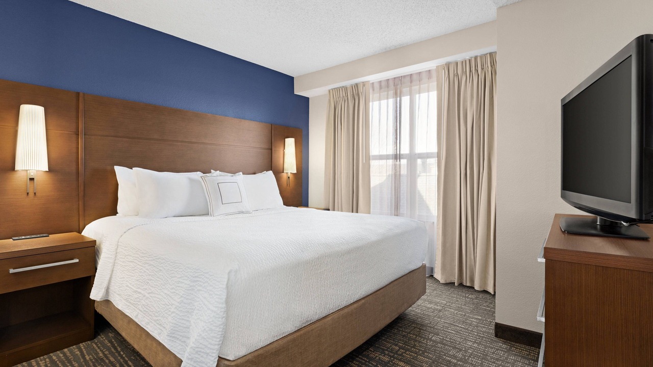 Photo of Bedroom in Southeast Salem