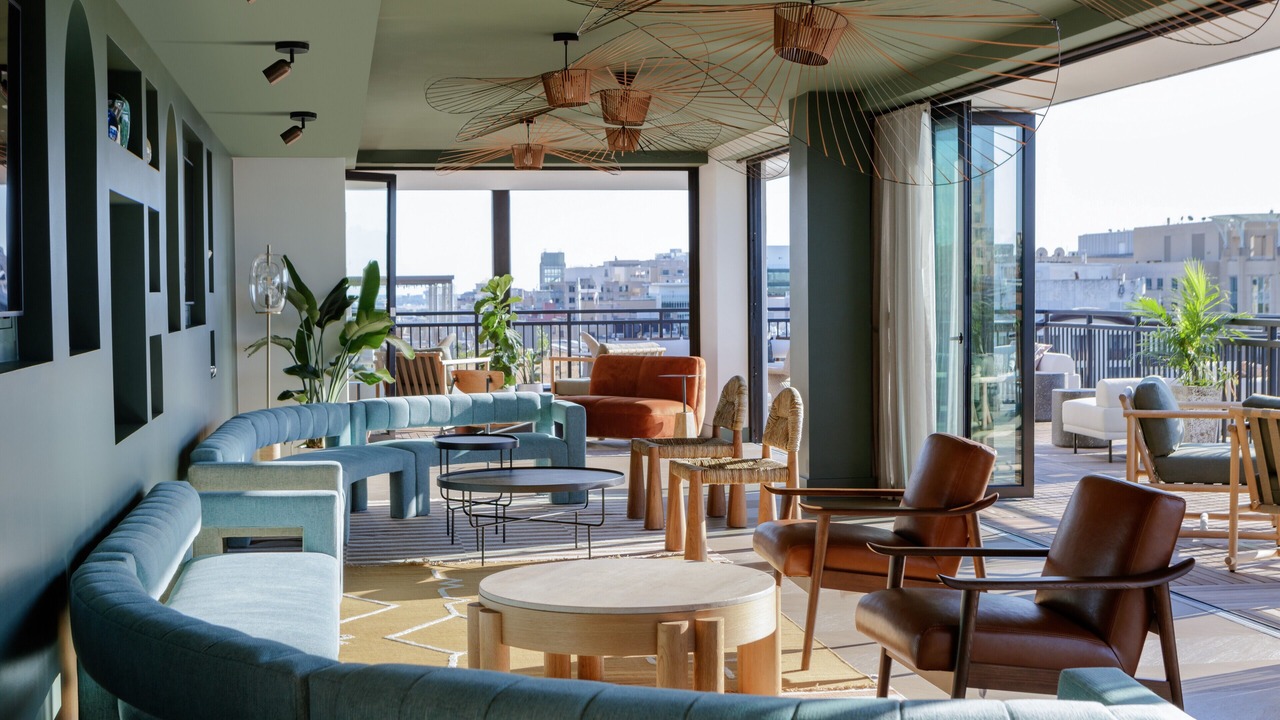 Photo of Patio Balcony in Embassy Row