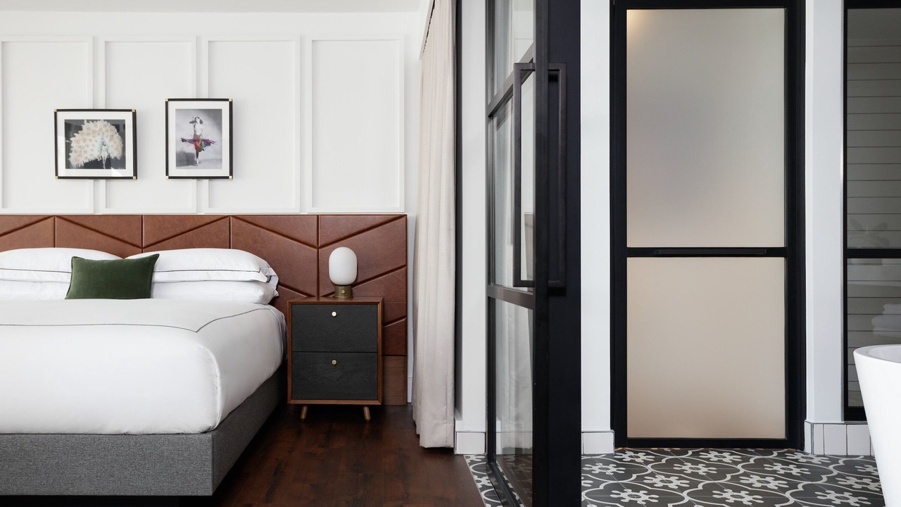 Photo of Bedroom in Embassy Row