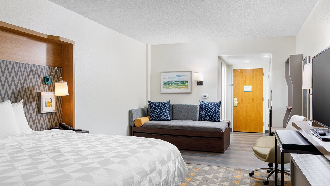 Photo of Bedroom in Cleveland