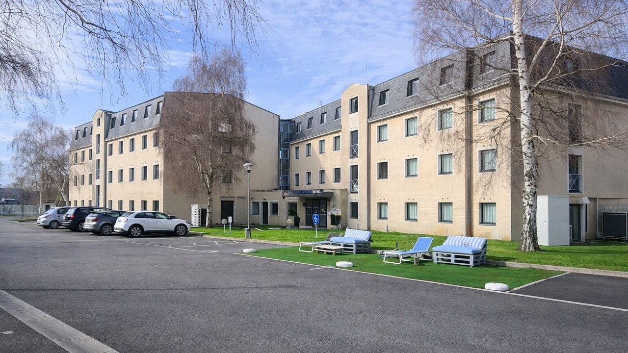 Photo of Others in Le Mesnil-Amelot