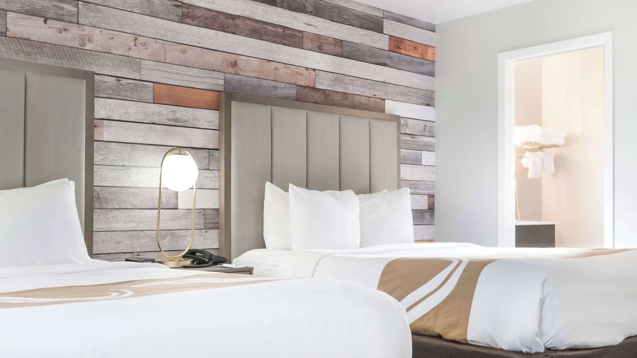 Photo of Bedroom in Lakeside Park