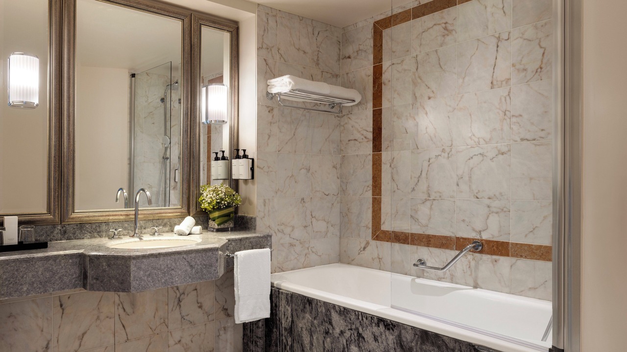 Photo of Bedroom in La Chapelle-en-Serval