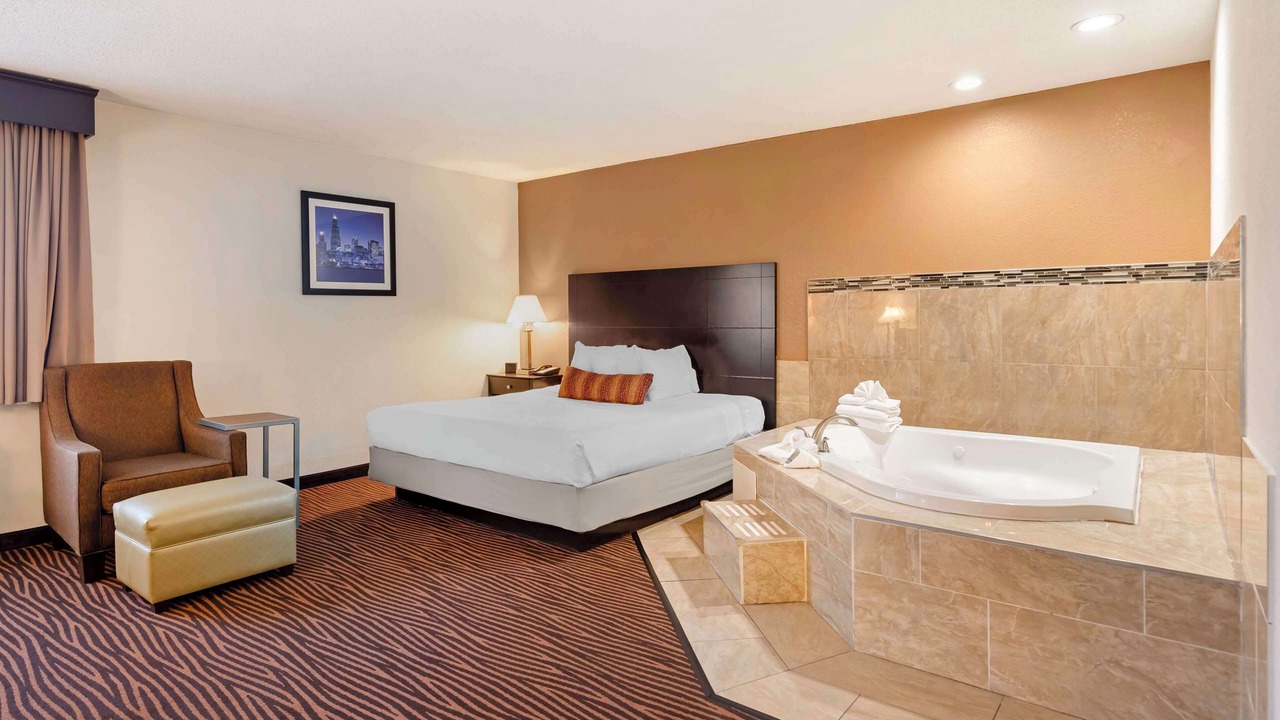 Photo of Bedroom in Des Plaines