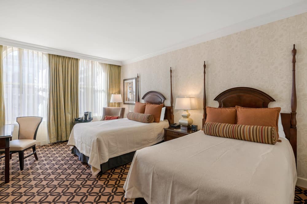 Photo of Others in Financial District