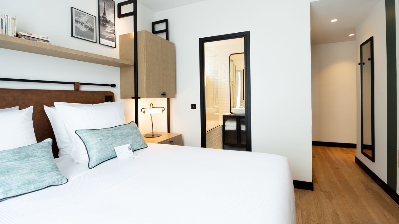 Photo of Bedroom in Grenelle