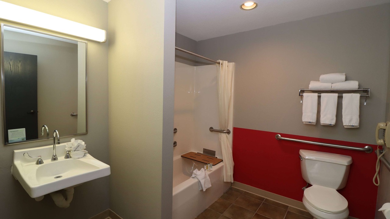 Photo of Bathroom in Perryville
