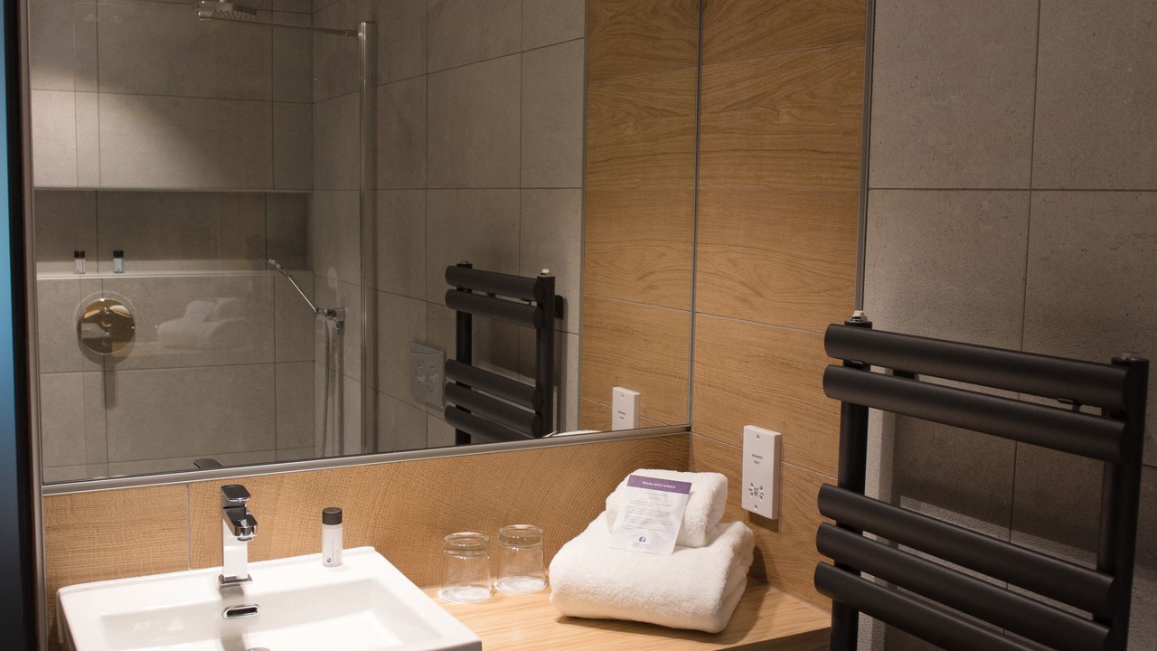 Photo of Bathroom in Dalmuir