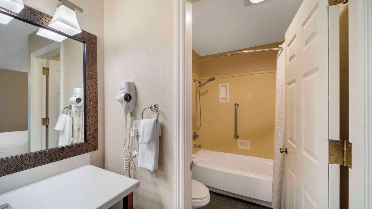 Photo of Others in Red Bluff