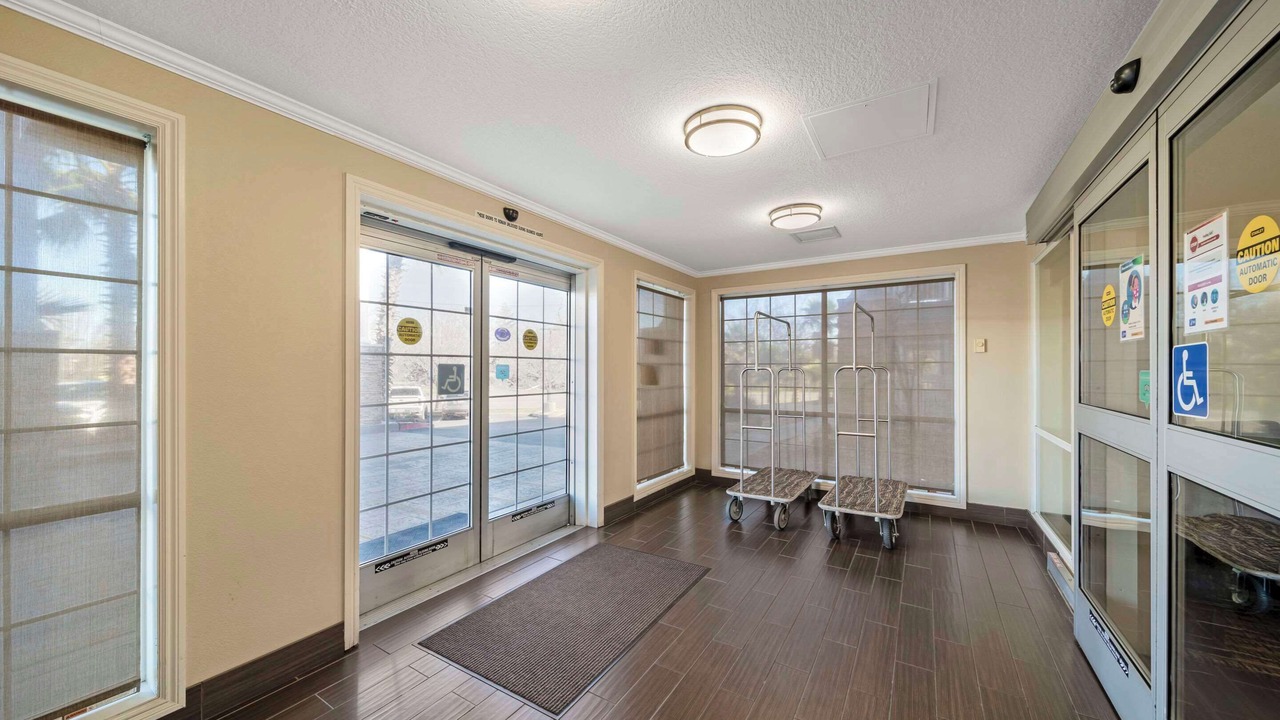 Photo of Others in Red Bluff