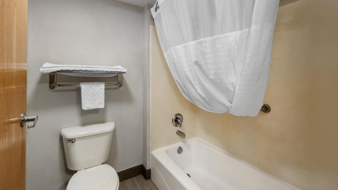 Photo of Bathroom in Borger