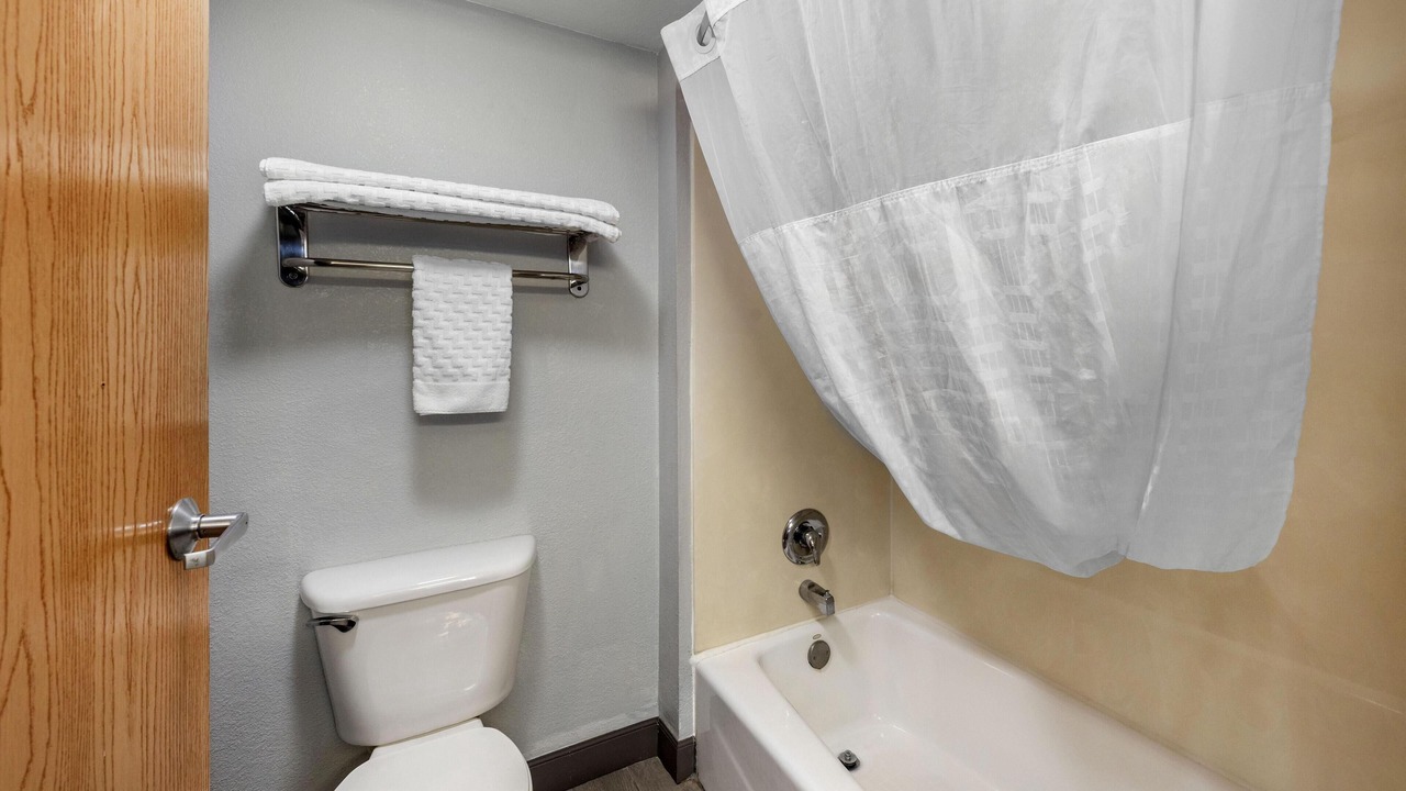 Photo of Bathroom in Borger