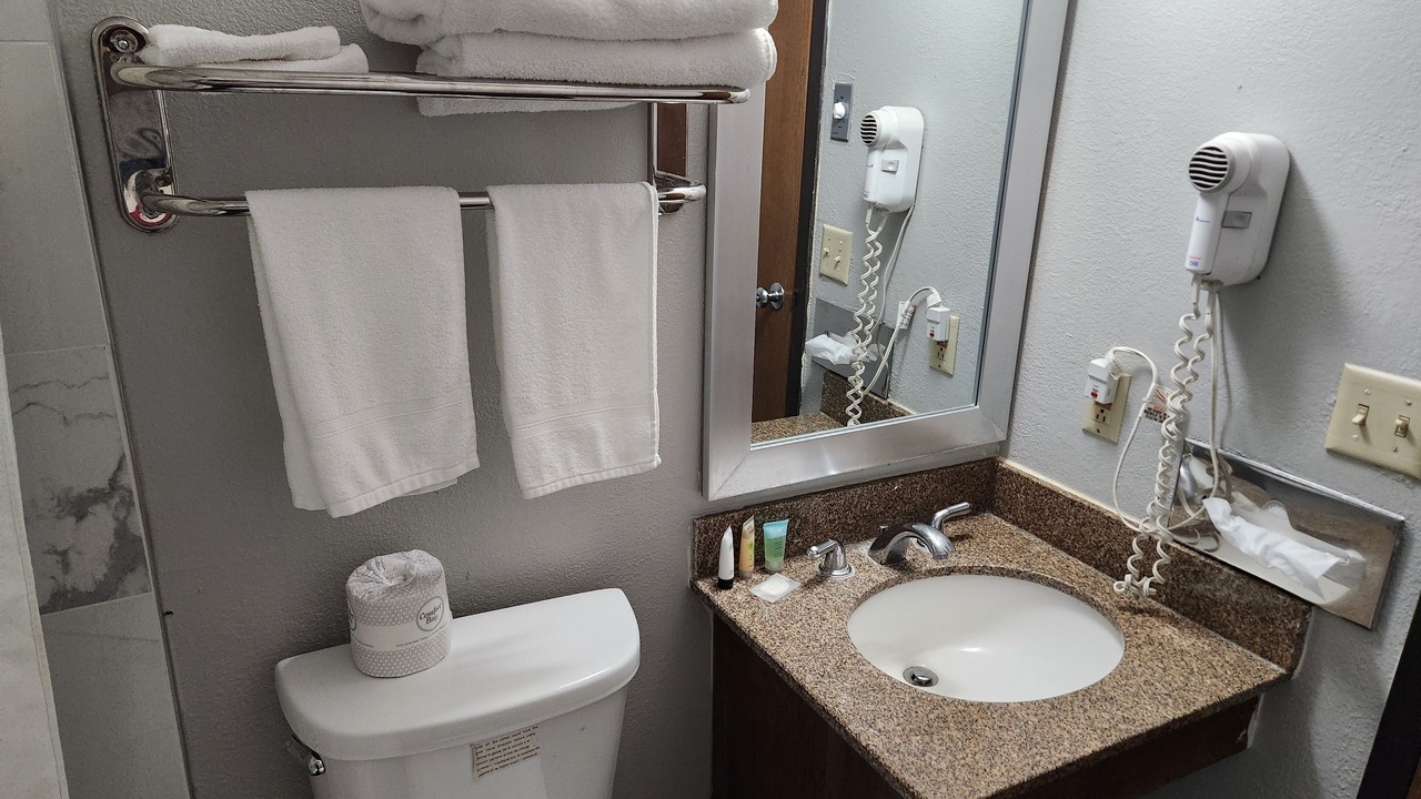 Photo of Bedroom in Mounds View