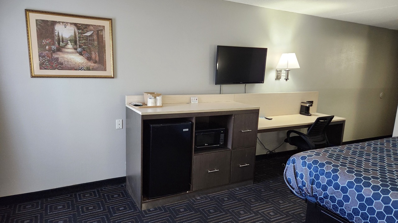 Photo of Bedroom in Mounds View