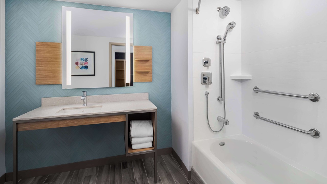 Photo of Bathroom in Rockaway