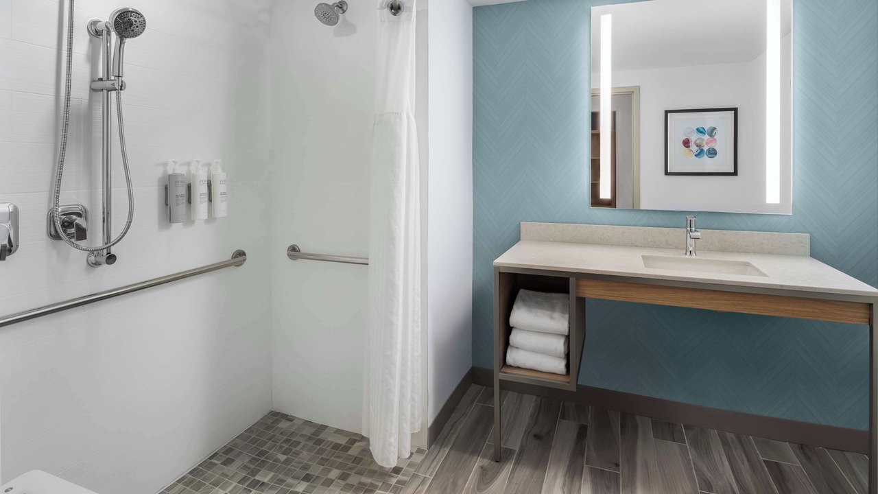 Photo of Bathroom in Rockaway