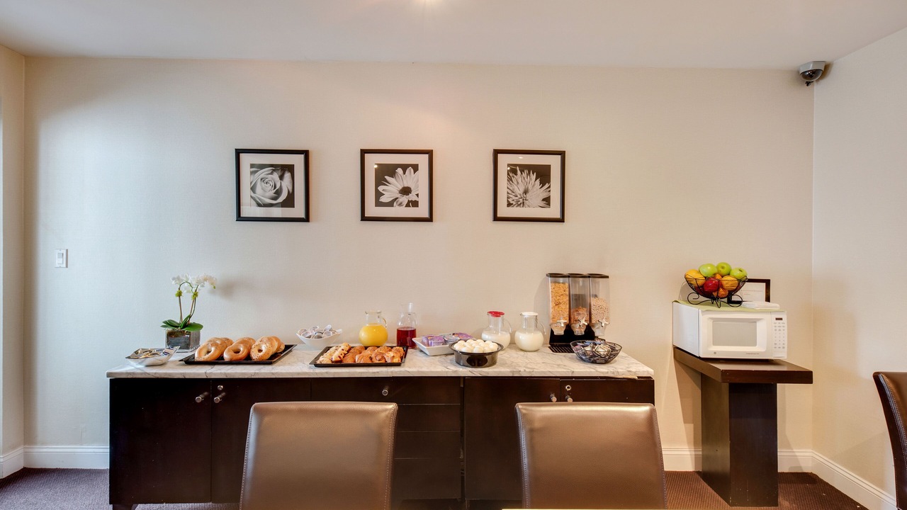 Photo of Others in Great Neck Plaza