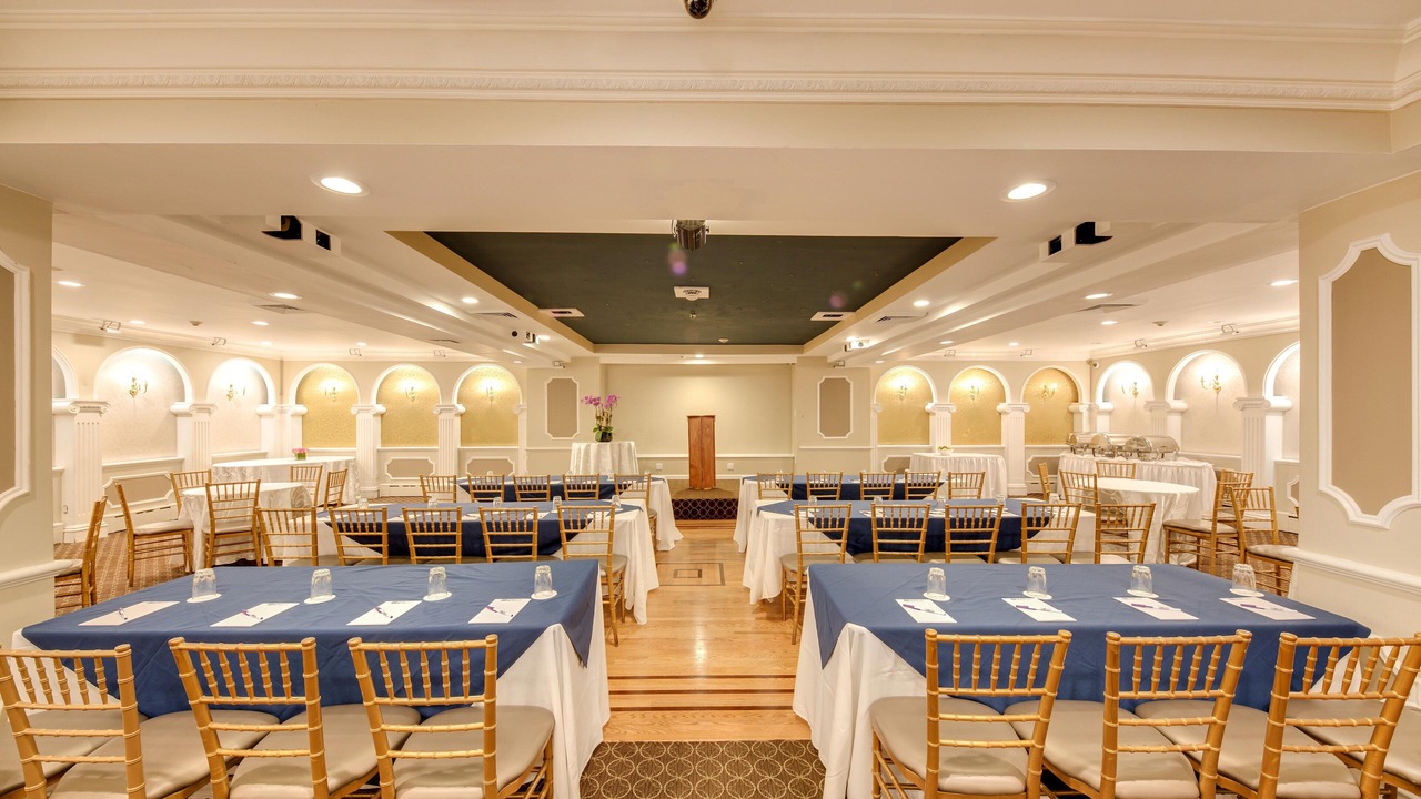 Photo of Others in Great Neck Plaza