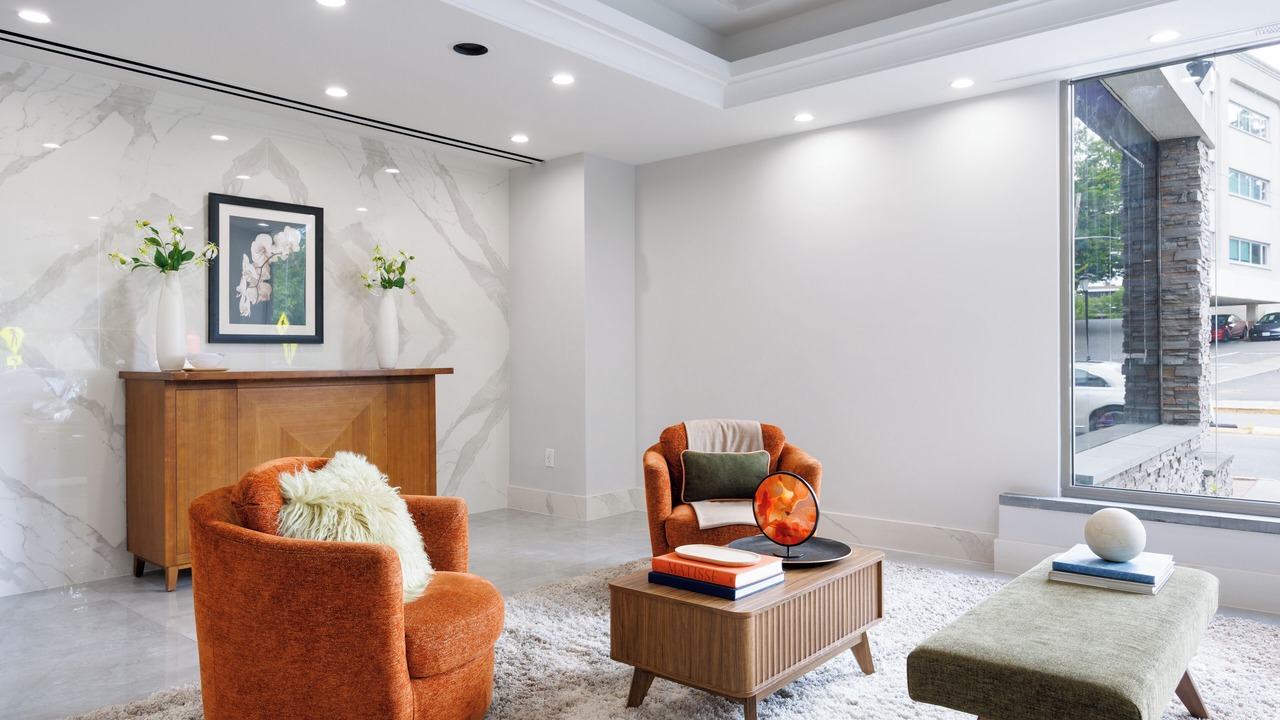 Photo of Others in Great Neck Plaza