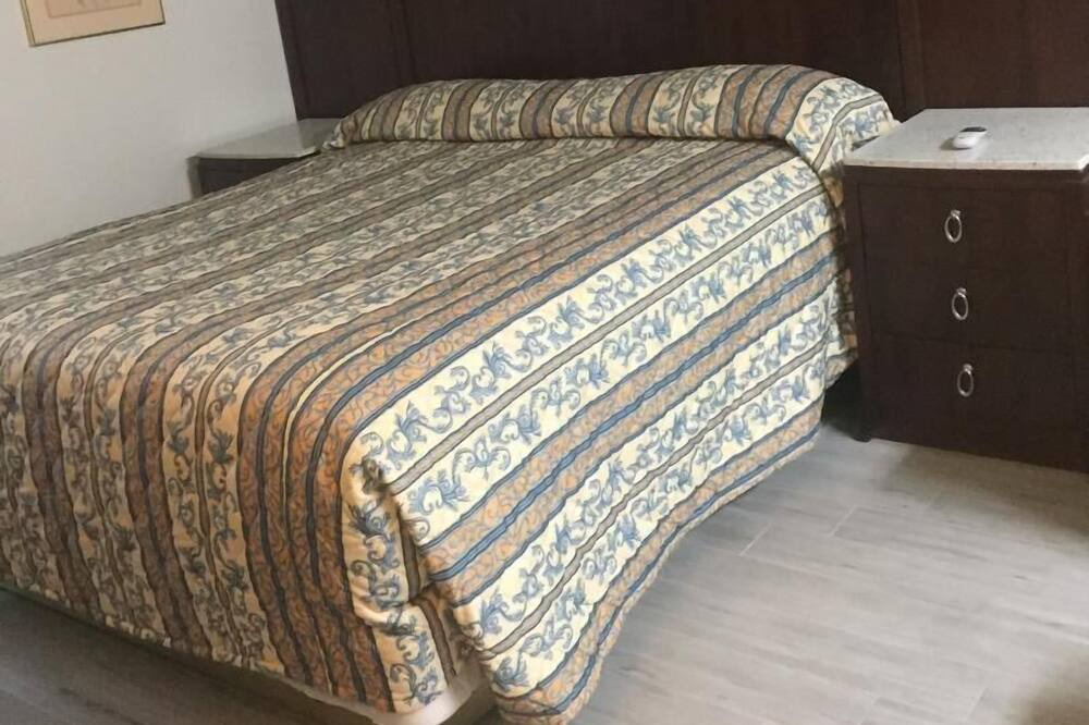 Photo of Bedroom in Norco